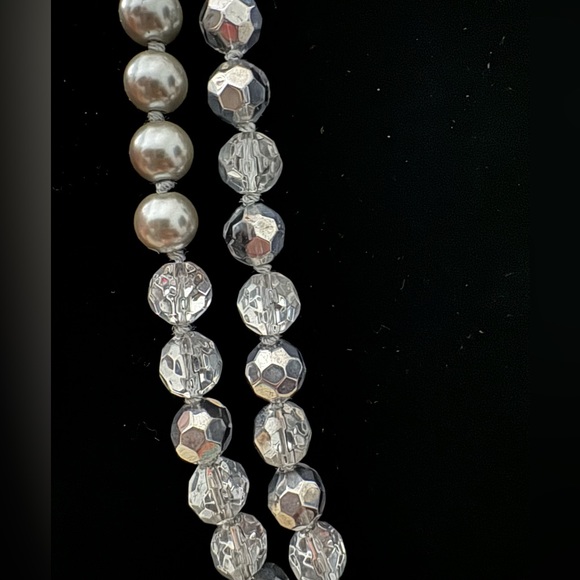 lucy & laurel NWT crystal silver beaded Long Fashion statement necklace - Picture 4 of 5